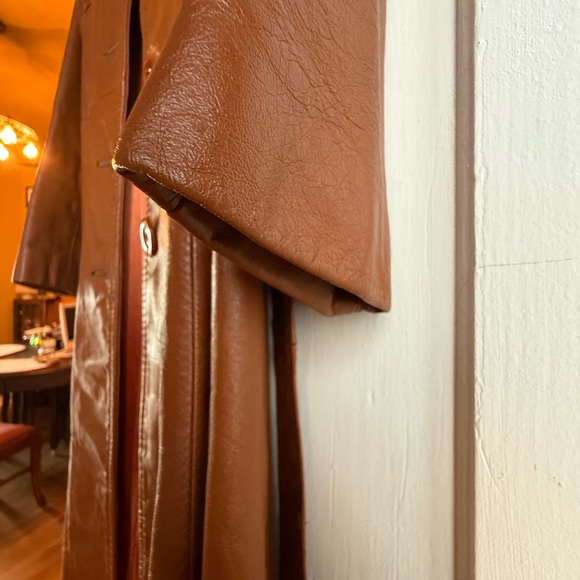 1970’s leather trench coat - Picture 5 of 10